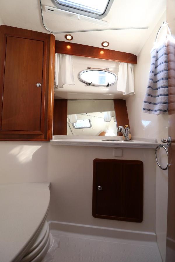 Private Yacht, We Love Our Guests Lisboa المظهر الخارجي الصورة