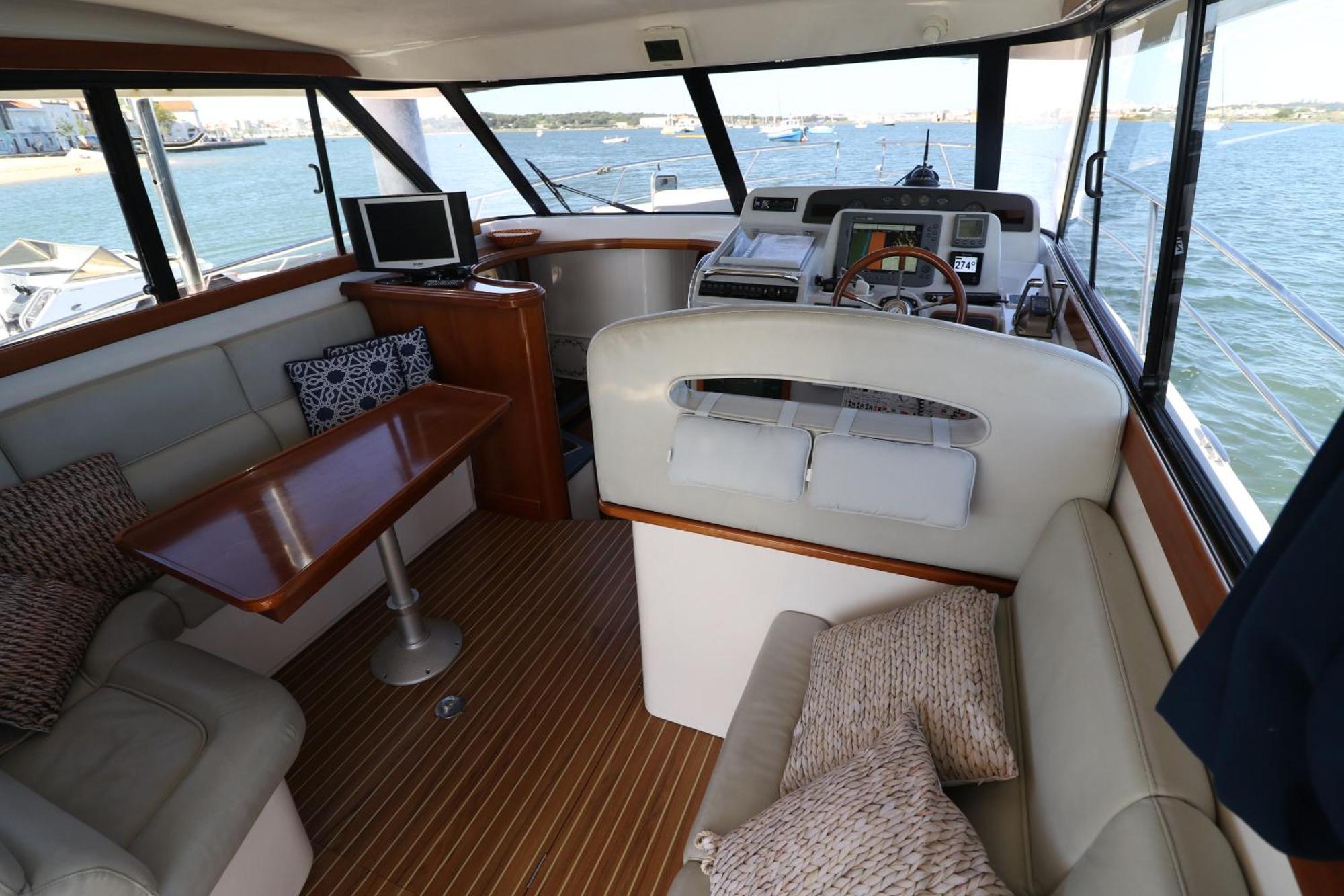 Private Yacht, We Love Our Guests Lisboa المظهر الخارجي الصورة